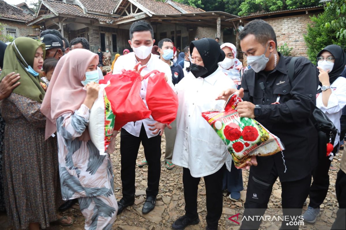 Mensos kunjungi lokasi terdampak gempa di Pandeglang