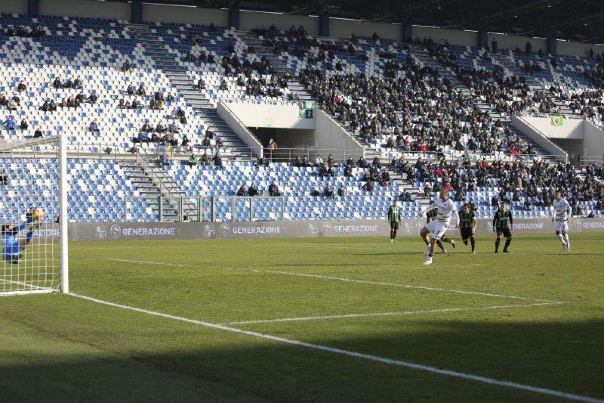 AS Roma sikat Cagliari