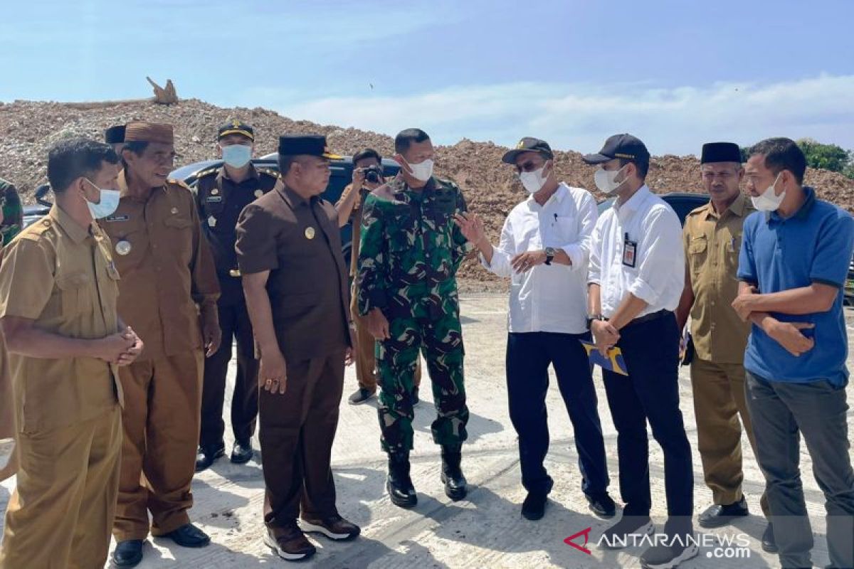 Bupati Aceh Barat resmikan tempat pengolahan sampah untuk jaga lingkungan