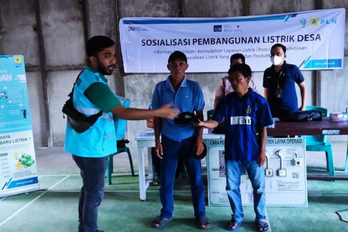 PLN Sanggau sosialisasi listrik untuk tingkatkan kepedulian masyarakat