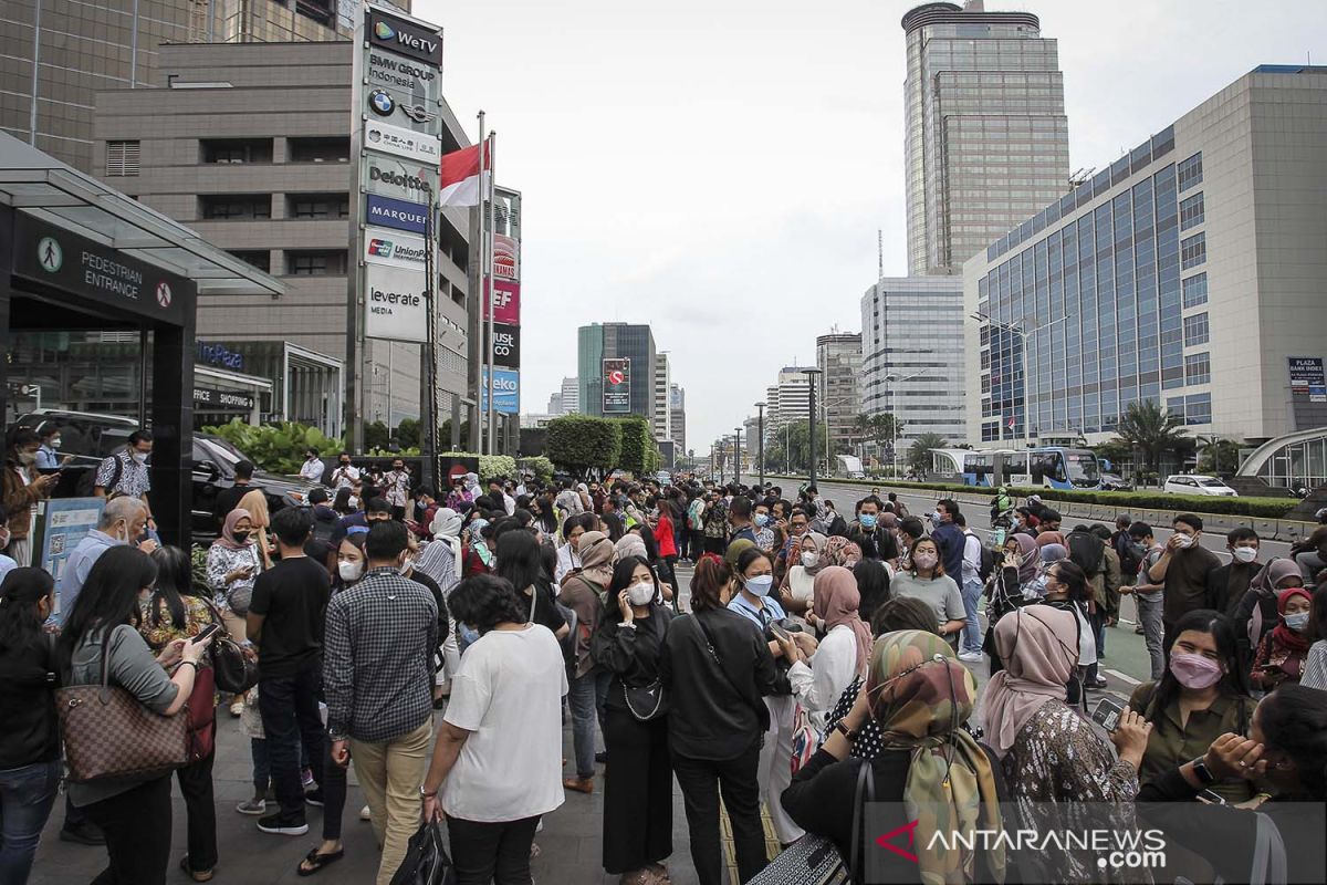 Hoaks! Jakarta diguncang gempa 12,7 SR