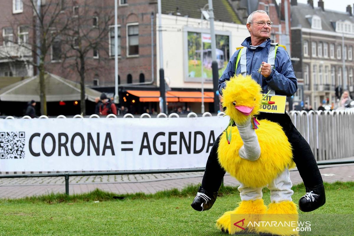 Belanda bulan ini akan cabut sebagian besar pembatasan COVID