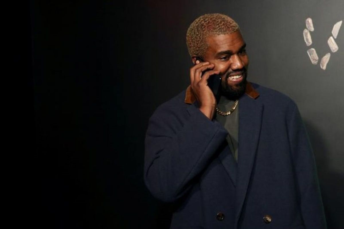 Kanye West diblokir sementara dari Twitter & Instgaram