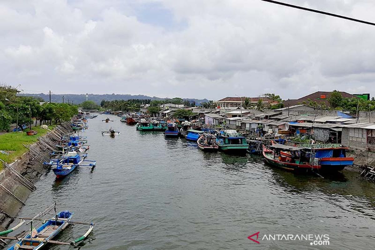 Cuaca buruk, produksi perikanan tangkap di Cilacap turun