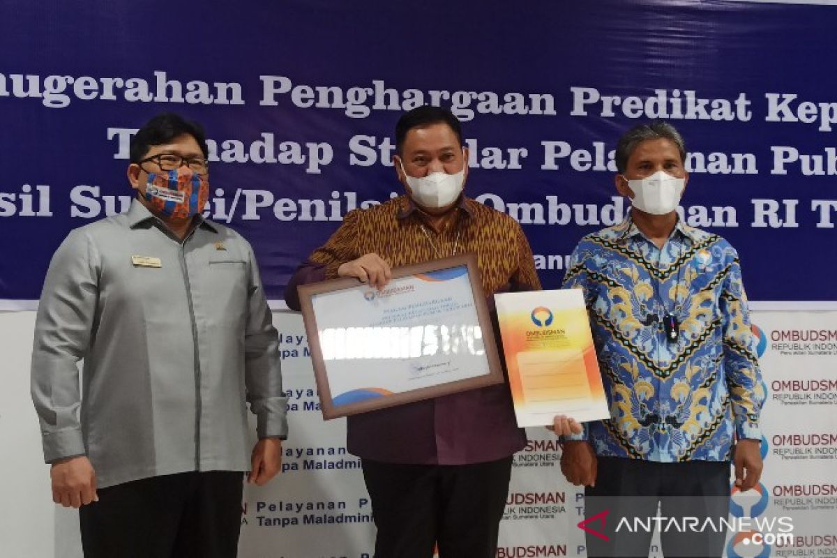 Pemkab Dairi raih predikat kepatuhan  tinggi standar pelayanan publik