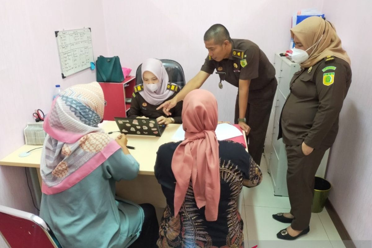 Kejari Padang rampungkan berkas kasus korupsi koperasi syariah Koto Lua