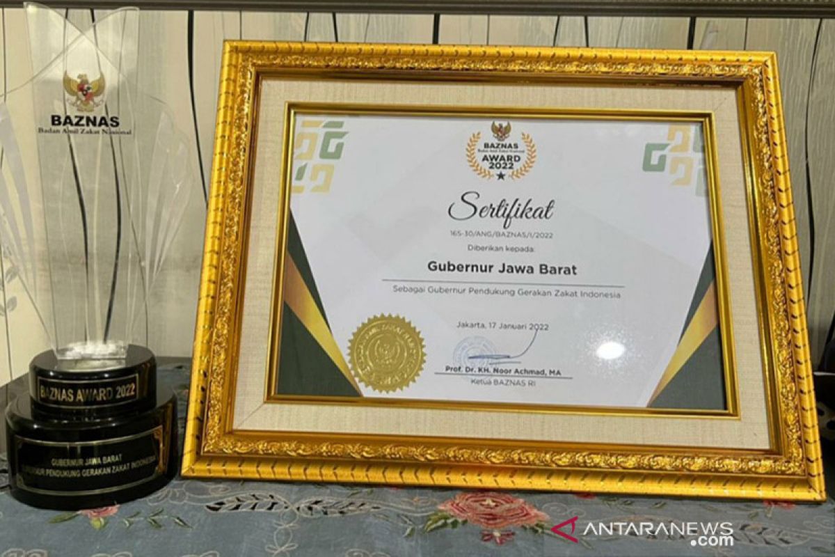 Ridwan Kamil raih empat penghargaan di Baznas Award 2022