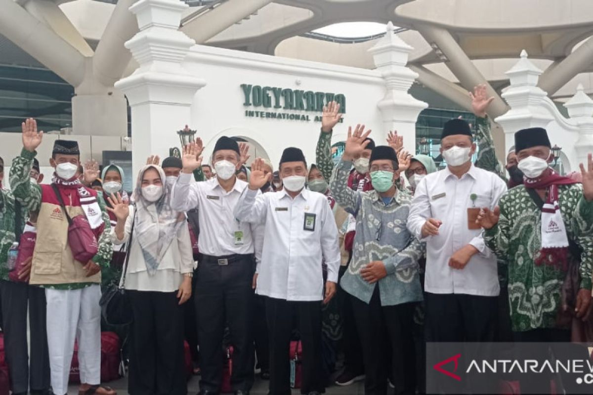 Kemenag DIY berangkatkan 29 jamaah umrah melalui Bandara YIA