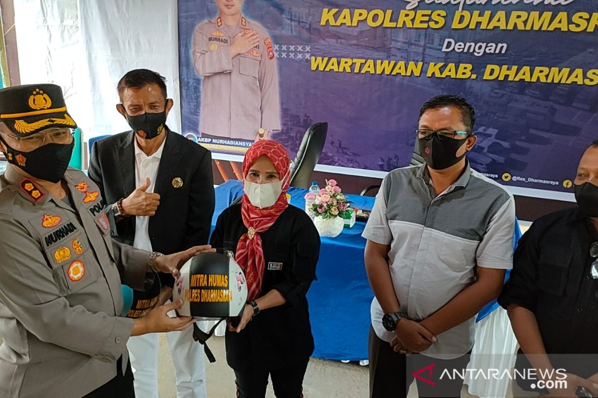 Dekatkan pelayanan, Polres Dharmasraya siapkan "hallo pak kapolres"