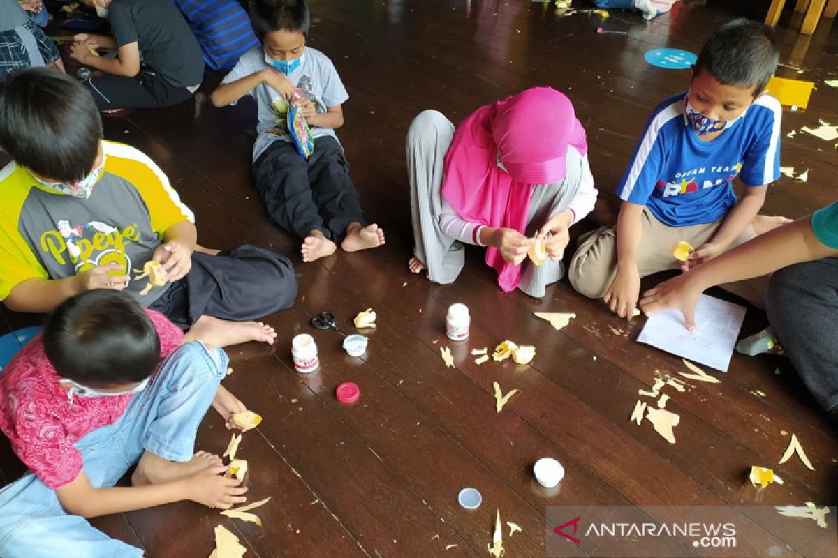 Menengok aktivitas PTM di sekolah alam