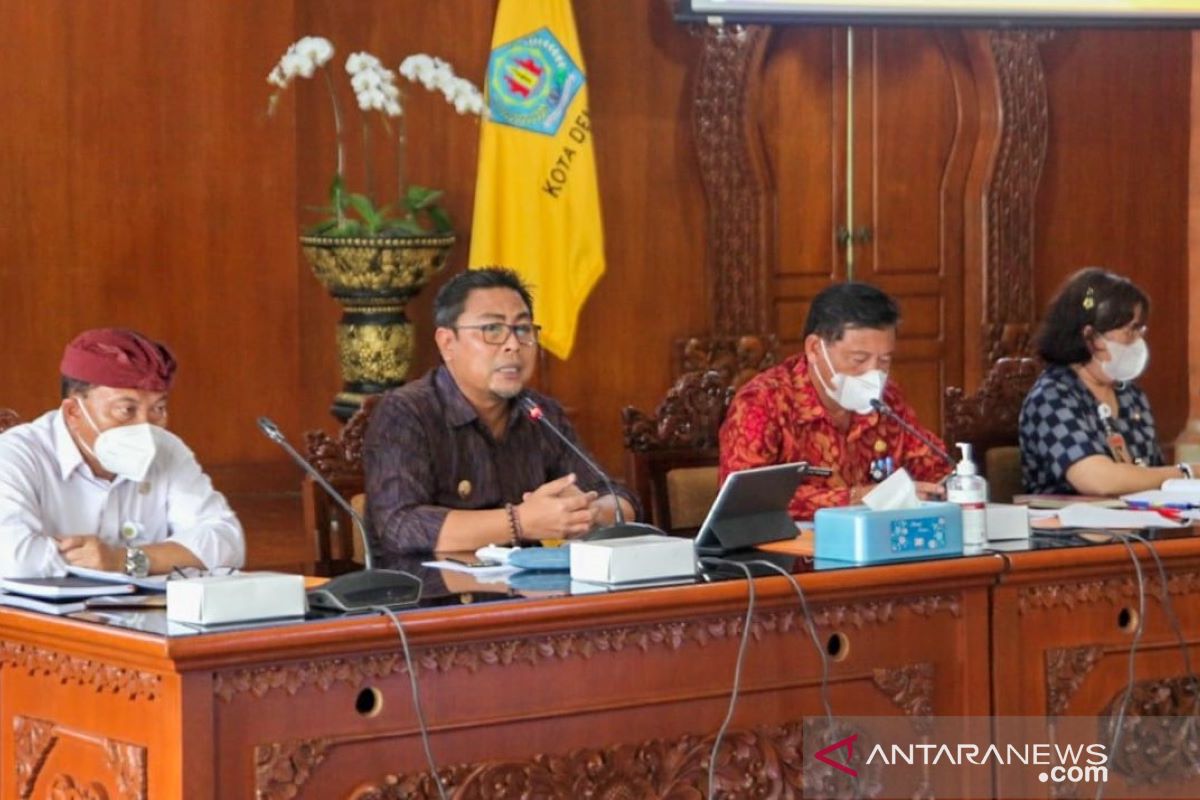 Pemkot Denpasar optimalkan penataan di Pantai Sanur untuk UMKM