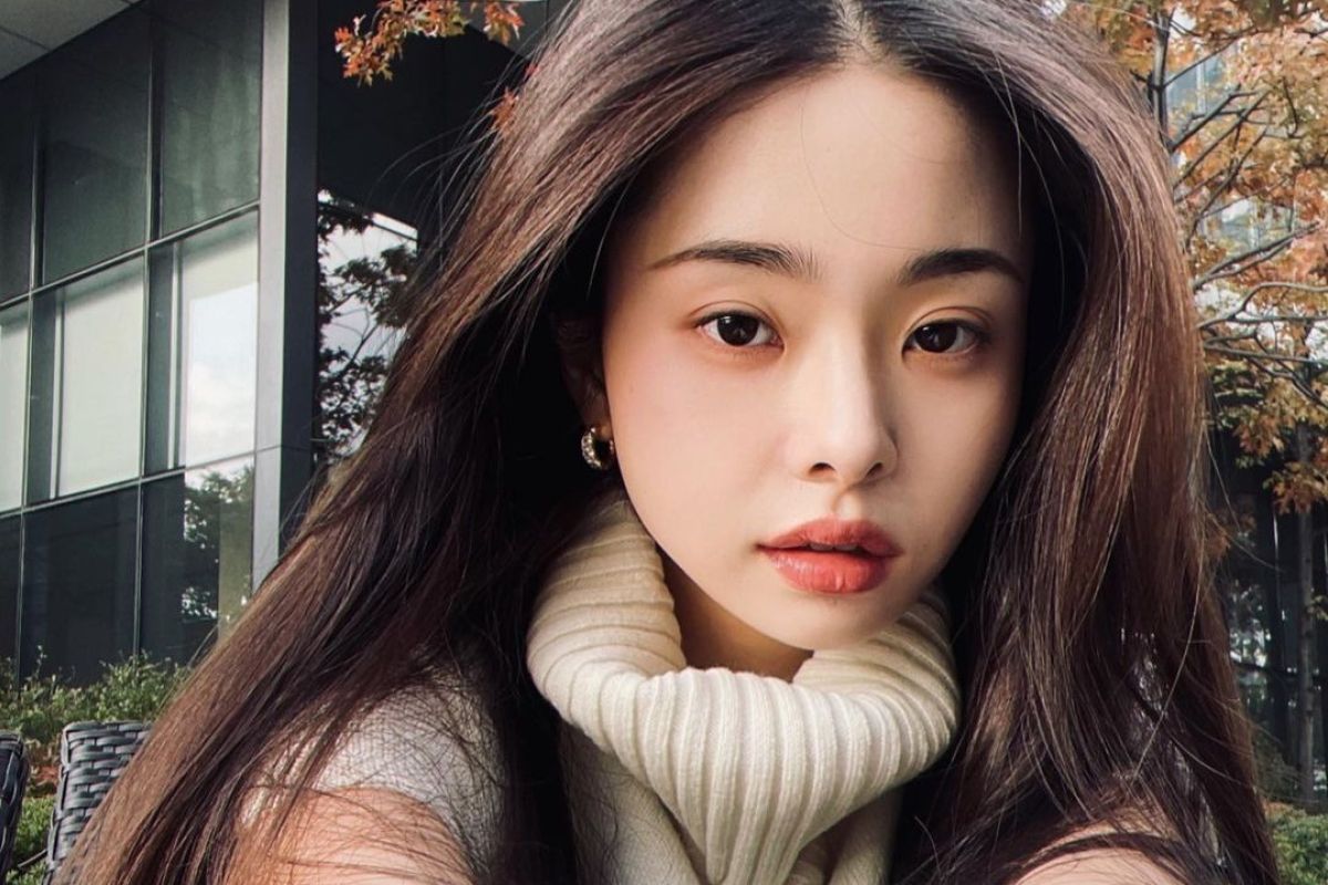 Song Ji-ah "Single's Inferno" minta maaf karena pakai barang palsu