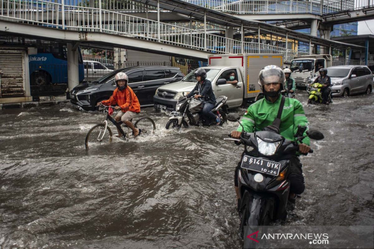 DPRD DKI: Anies sebaiknya fokus normalisasi untuk selesaikan banjir