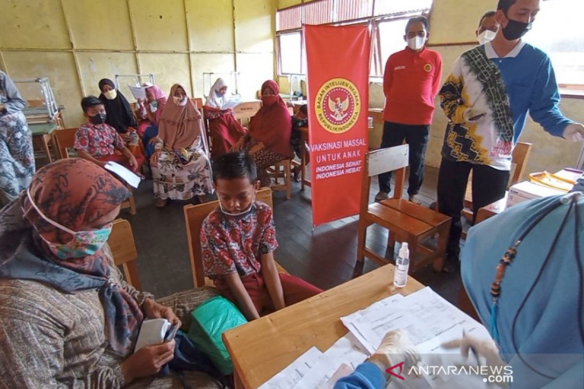 BIN Kalsel vaksinasi anak sekolah elit hingga pelosok