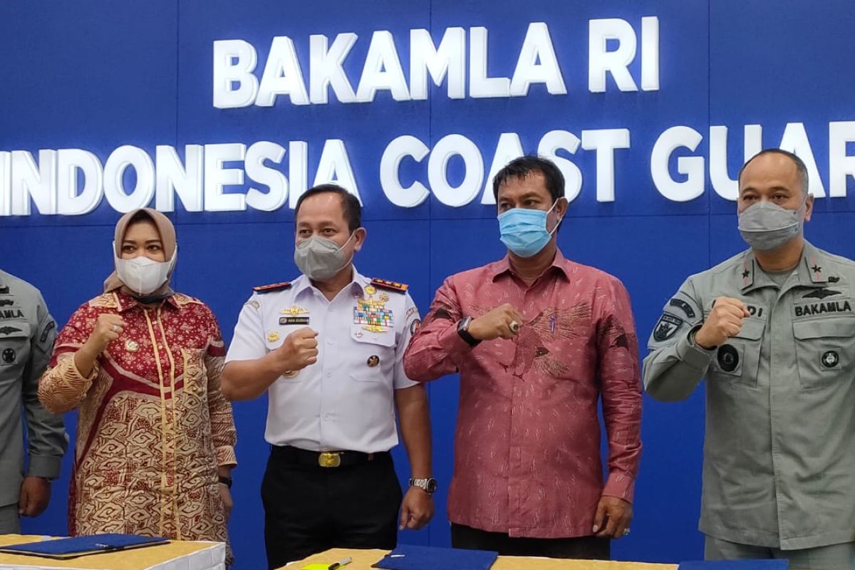 Bakamla - Pemkab Bursel kerja sama keamanan laut, antisipasi aksi ilegal