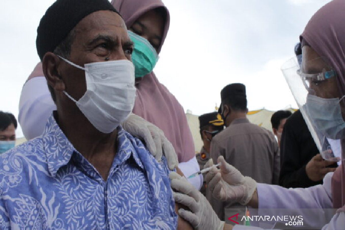 Lansia jadi prioritas penerima vaksin booster di Banda Aceh