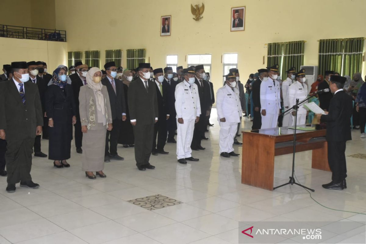 Bupati Gorontalo rotasi pejabat untuk kebutuhan pemerintahan