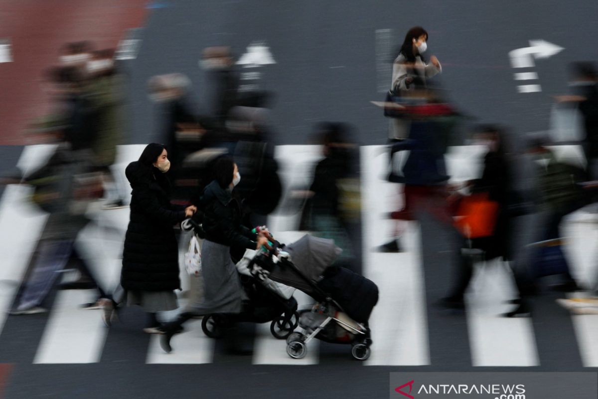 Jepang perluas pembatasan COVID-19 lebih ketat ke 18 daerah