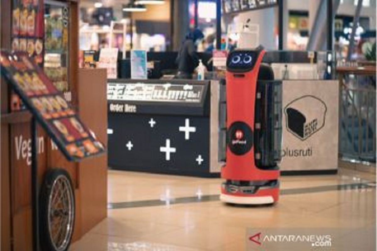 Pertama di Indonesia, GoFood gunakan robot untuk layanan pesan antar makanan