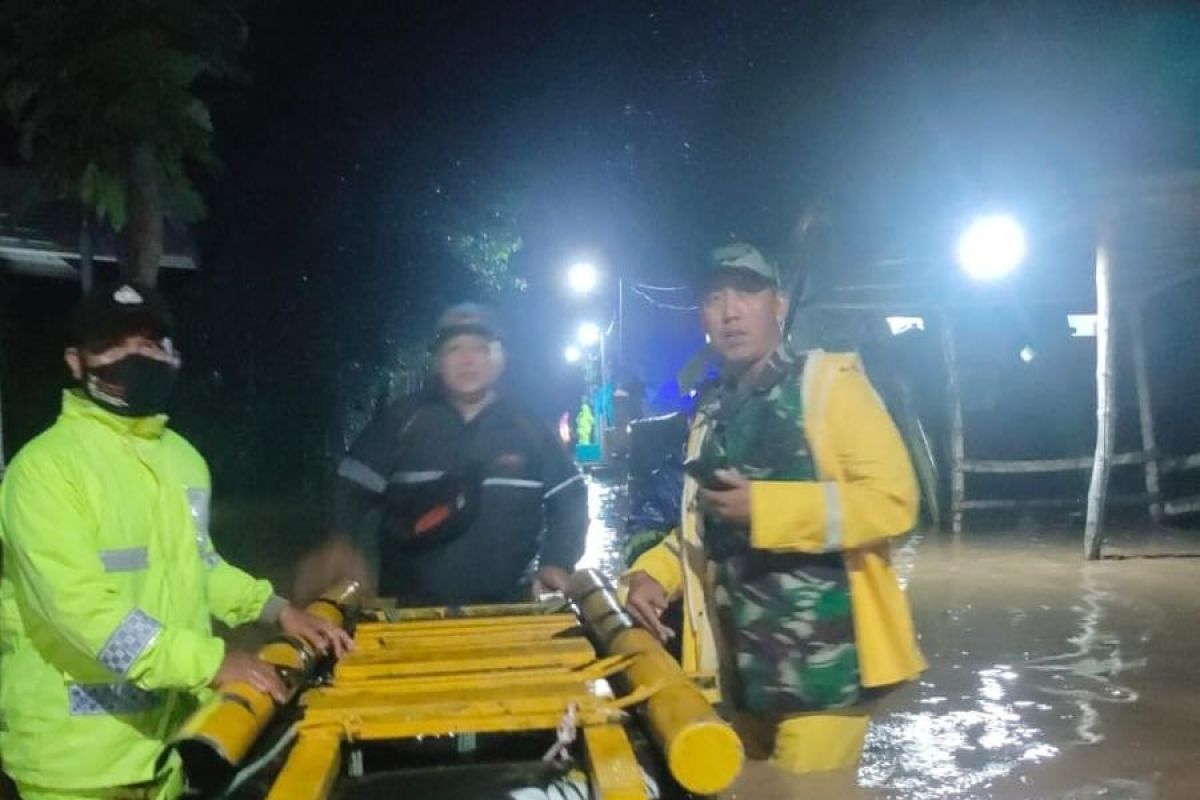 Banjir melanda Kecamatan Grogol Kediri