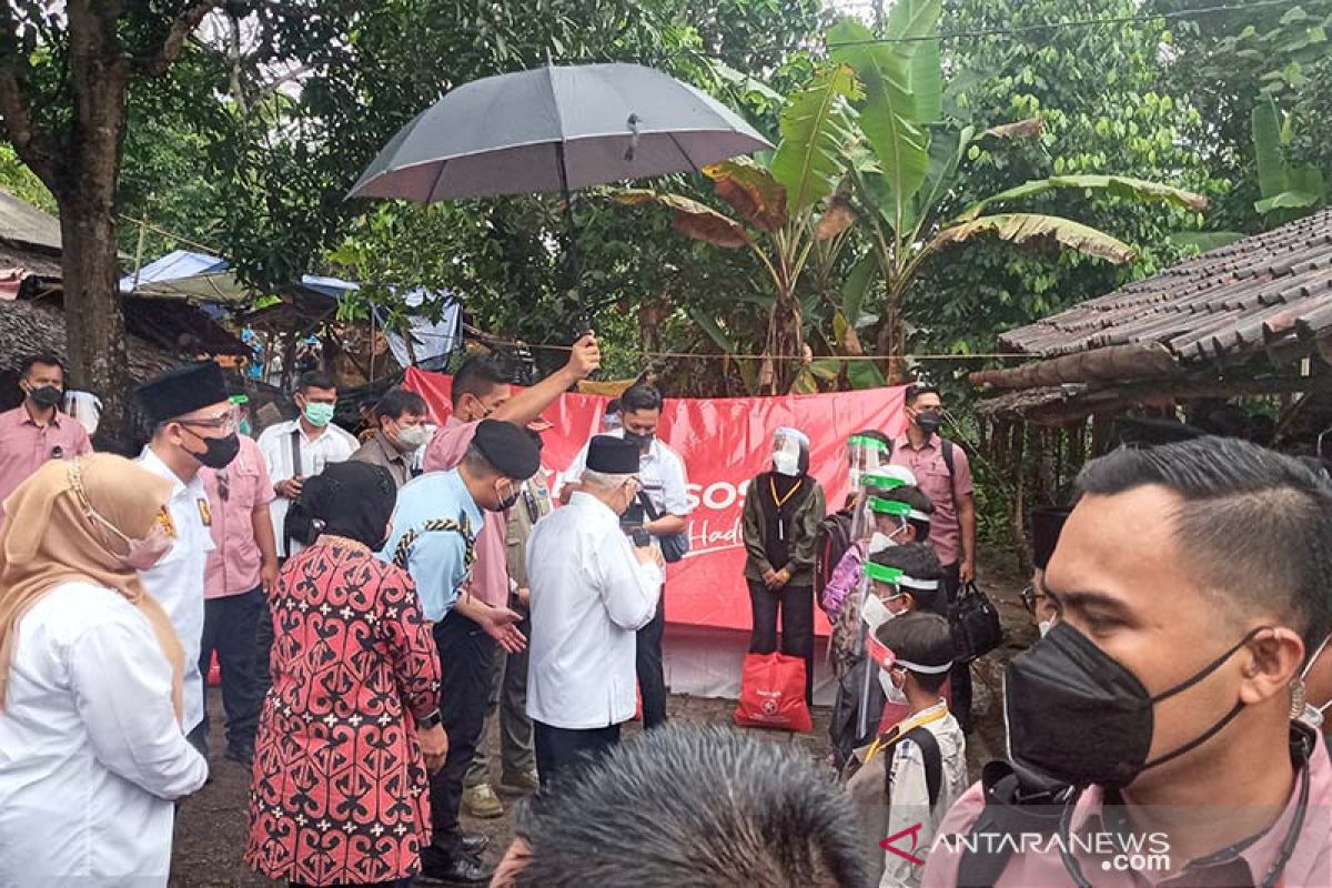 Kemensos siapkan tenda dekat rumah warga korban gempa