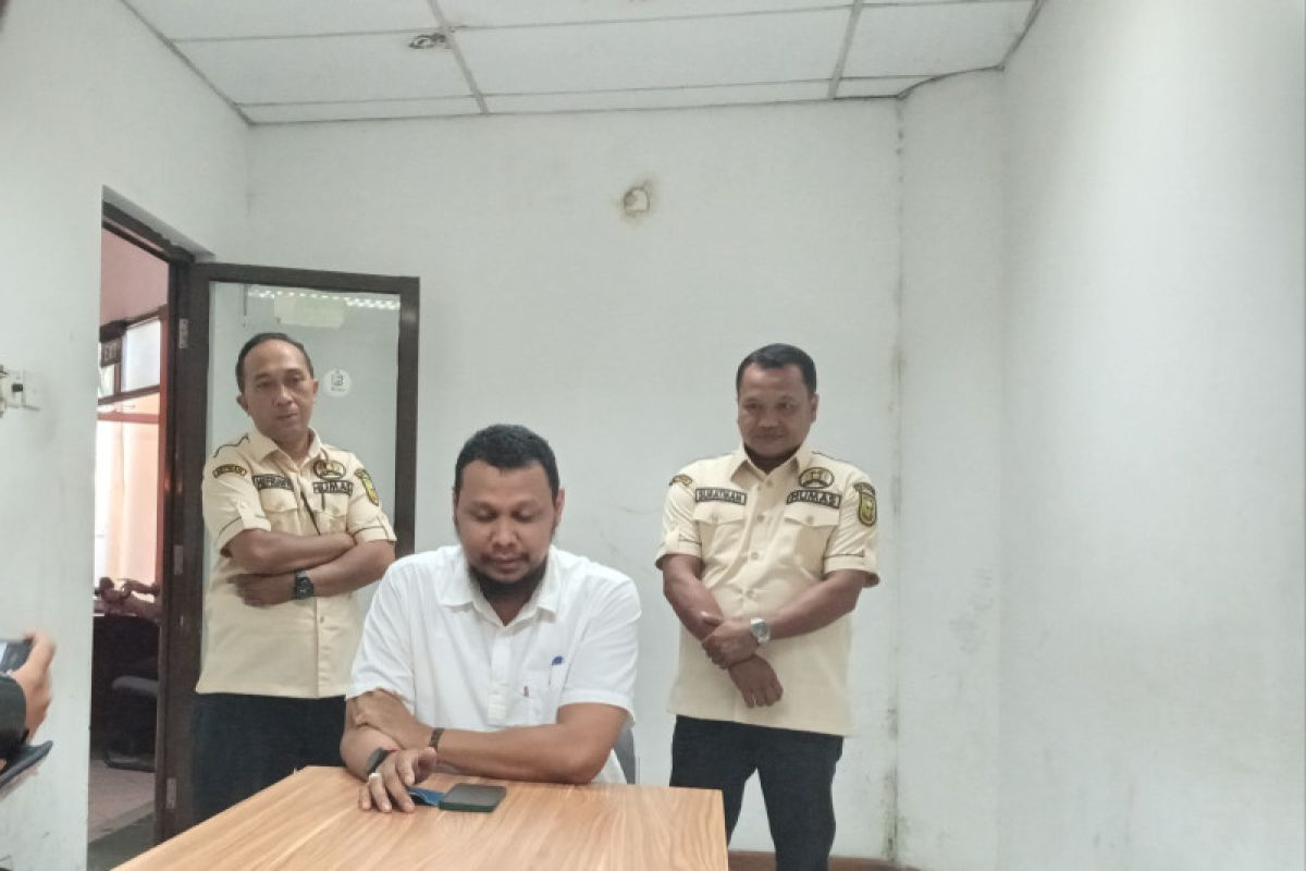 Sekretariat DPRD Riau dituding ancam wartawan