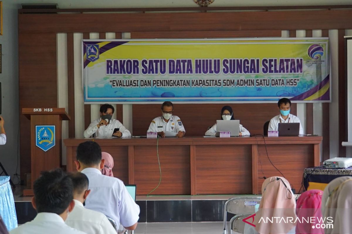 Evaluasi dan peningkatan kapasitas SDM untuk admin satu data HSS