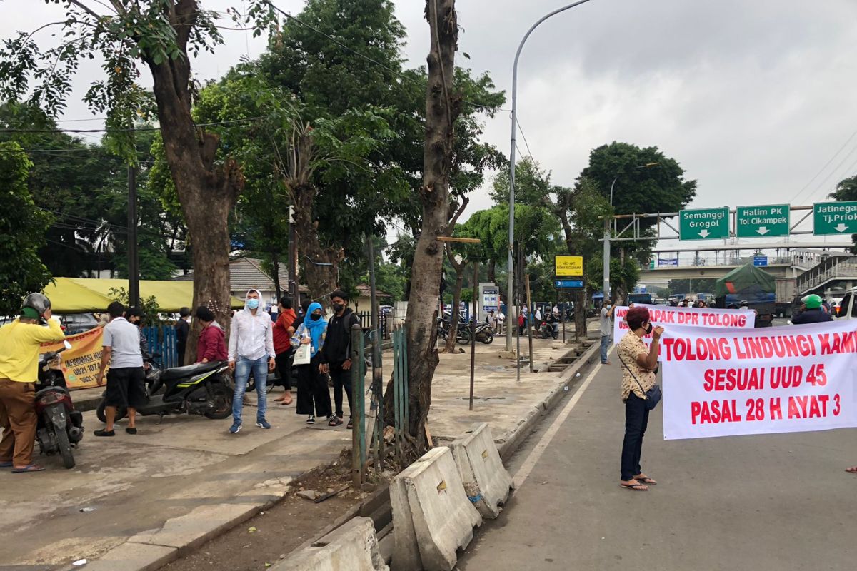 Trotoar di depan RSU UKI akan jadi taman