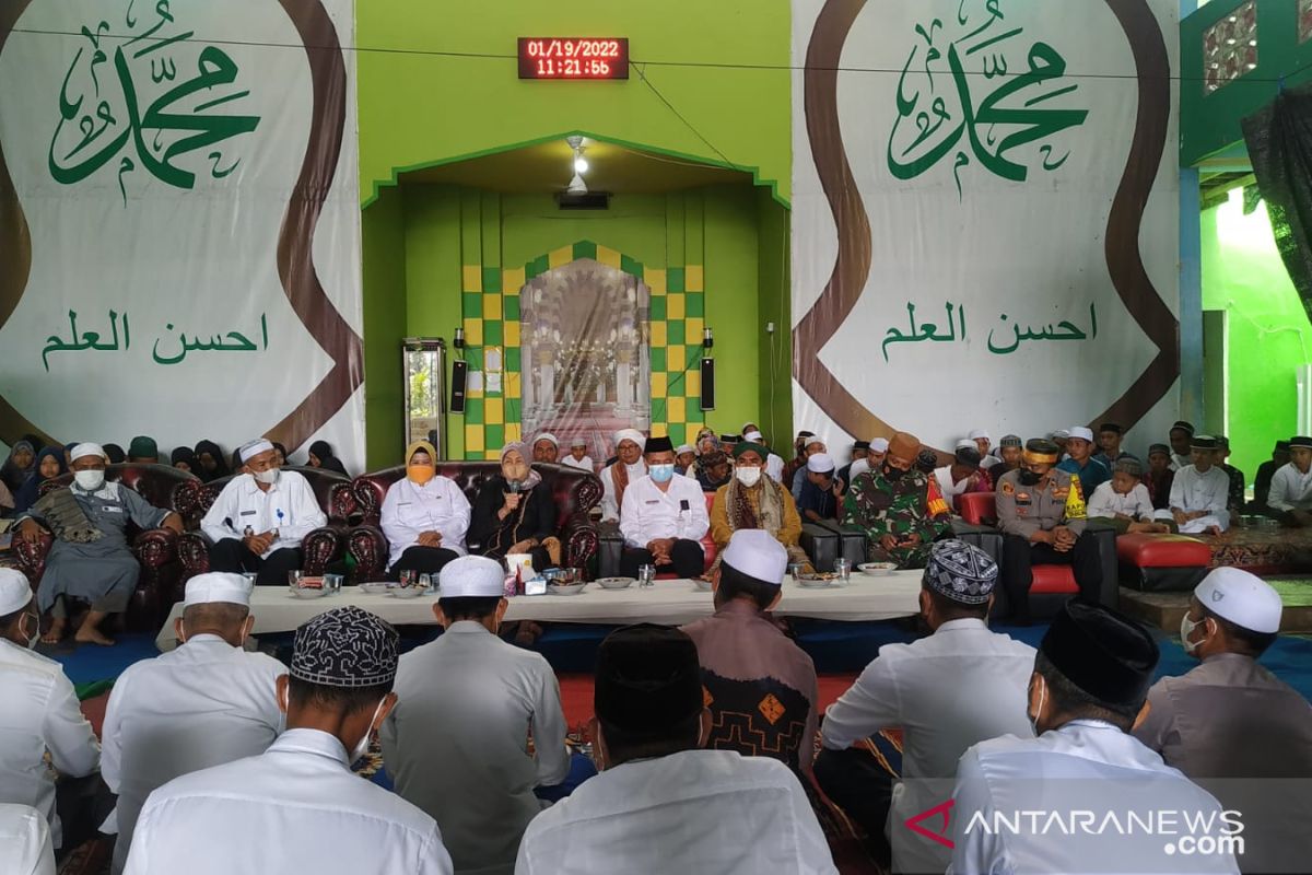 Bupati bantu sembilan madrasah dan langgar di Kecamatan Tabunganen