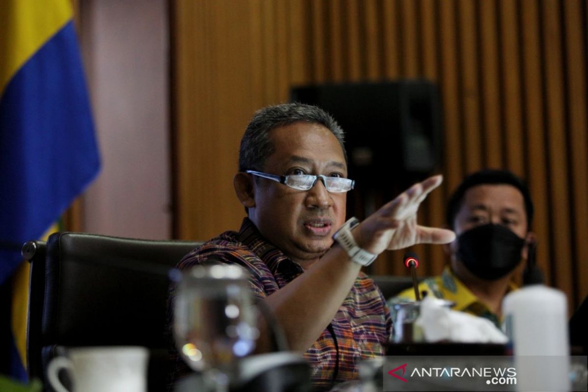 Bandung to conduct random testing at schools against Omicron