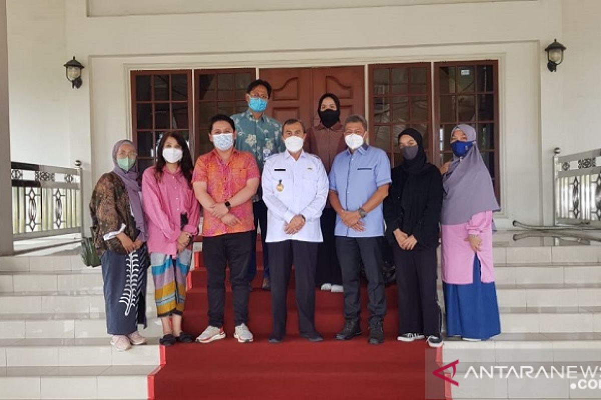 Gubernur Riau dukung kolaborasi para pihak,  API Riau dongkrak 23 UKM fesyen di Riau