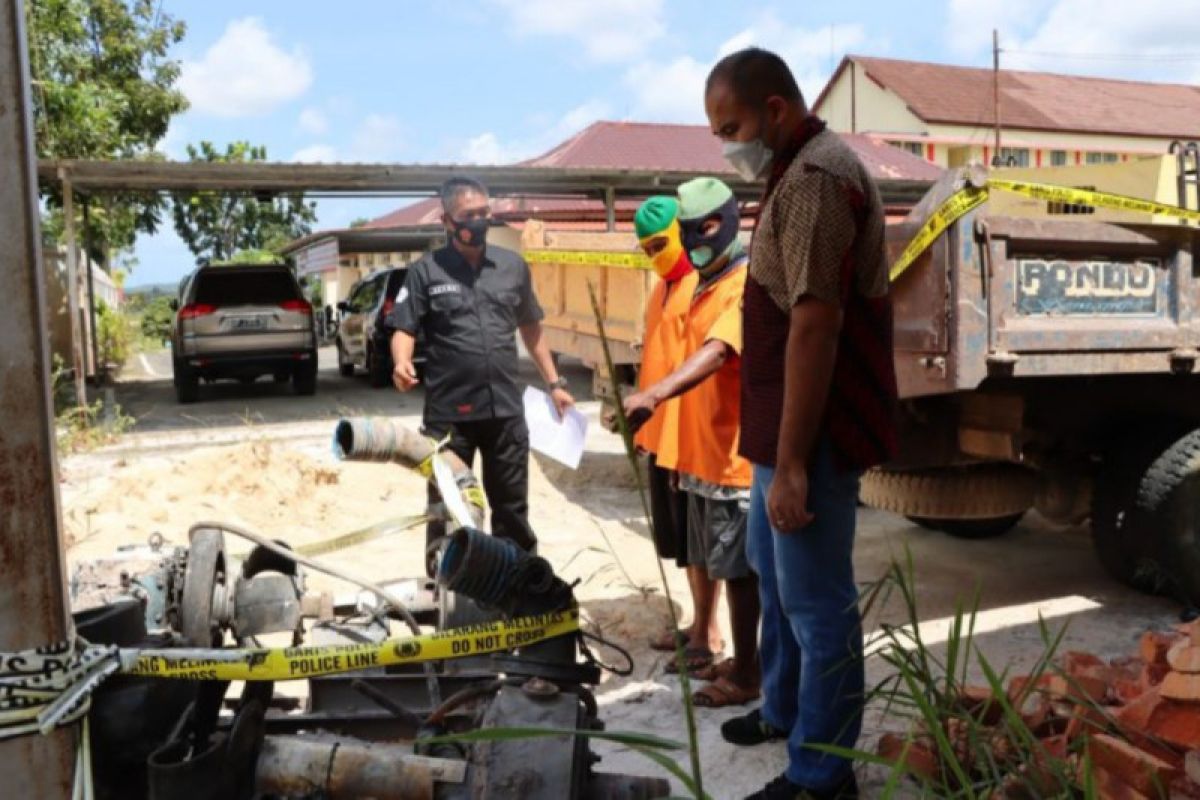 Tiga  pelaku penambang pasir ilegal ditangkap