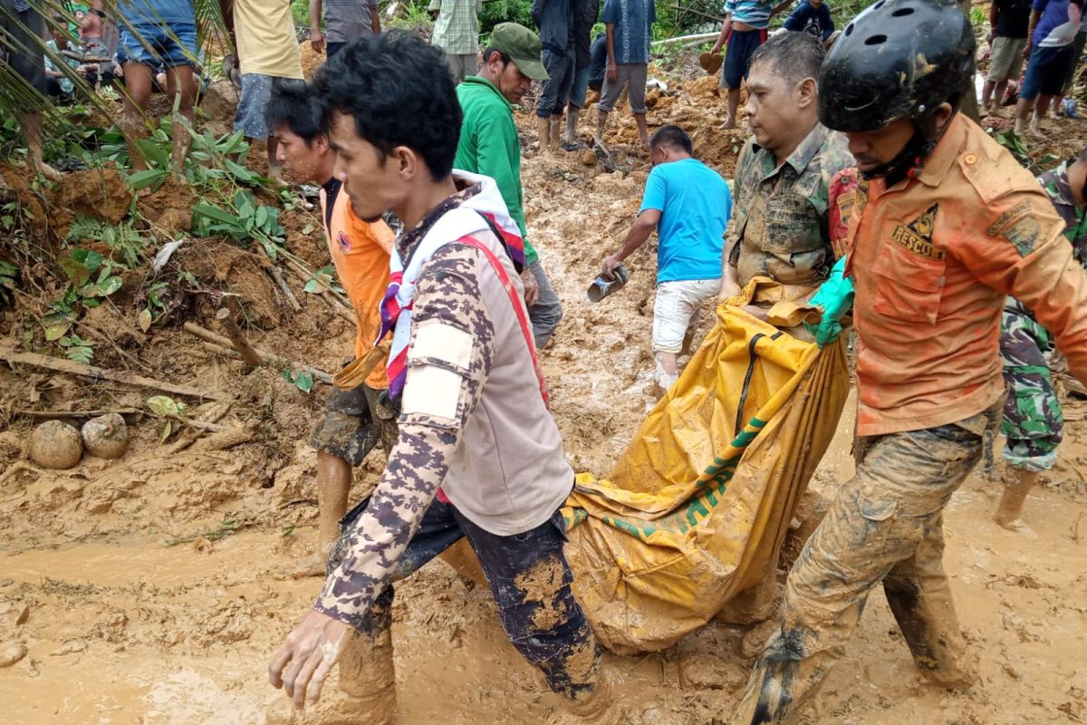 Padang Pariaman alami rugi Rp5,6 miliar akibat bencana selama 2021