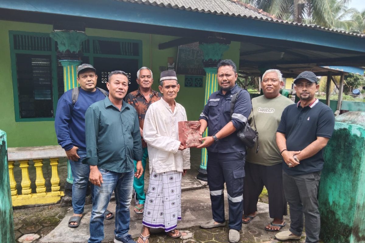 PT Timah Tbk-Yayasan HMBB bantu renovasi rumah ibadah di Bakit