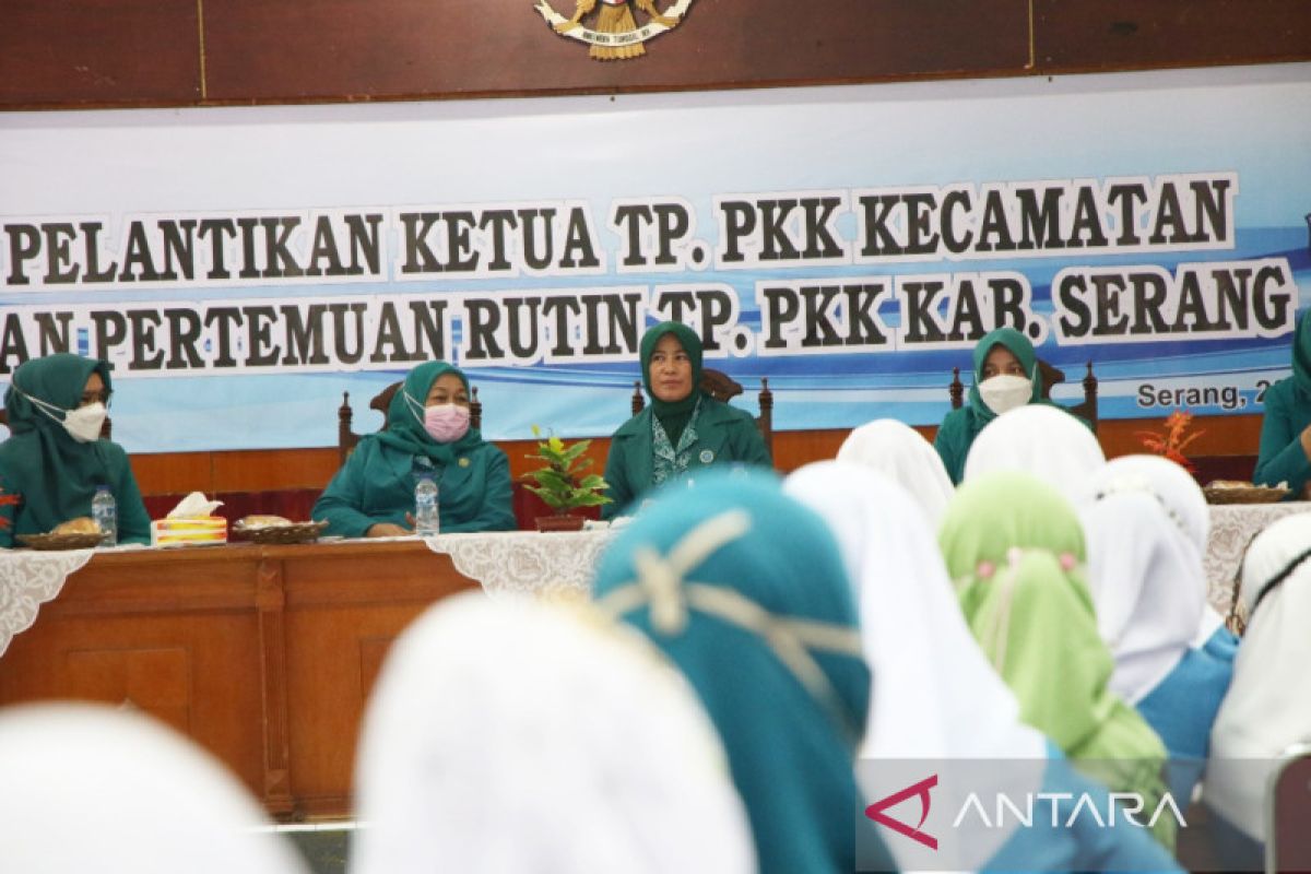 Kader PKK Kabupaten Serang wajib jadi anggota Koperasi Rezeki