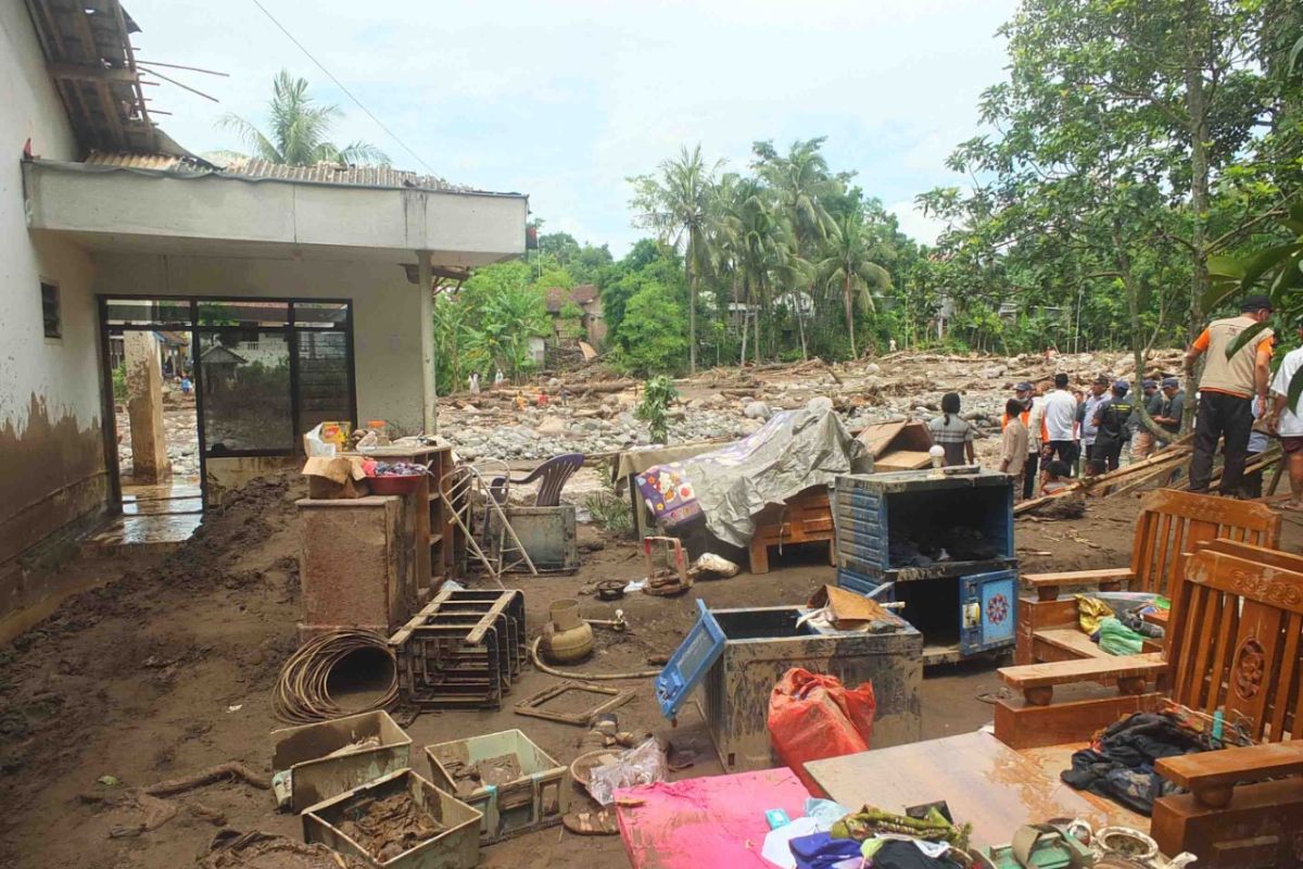 BPBD Jember: 239 rumah di lima kecamatan terdampak banjir bandang
