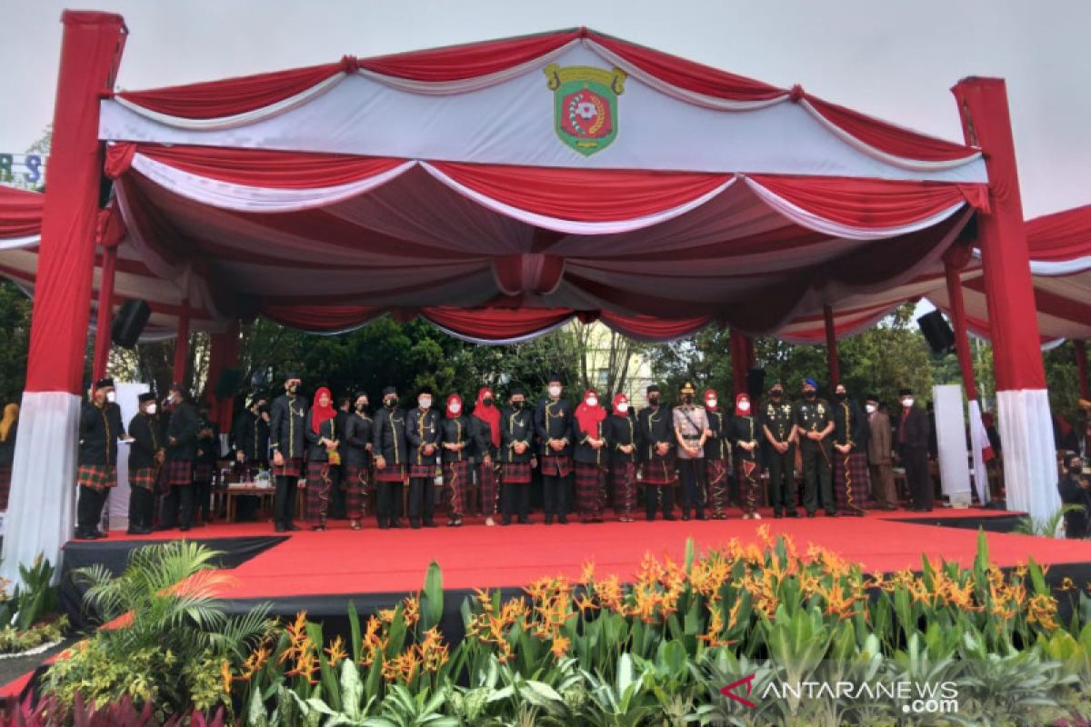 Wali kota pilih takwo dan Sarung Samarinda guna mengingat sejarah