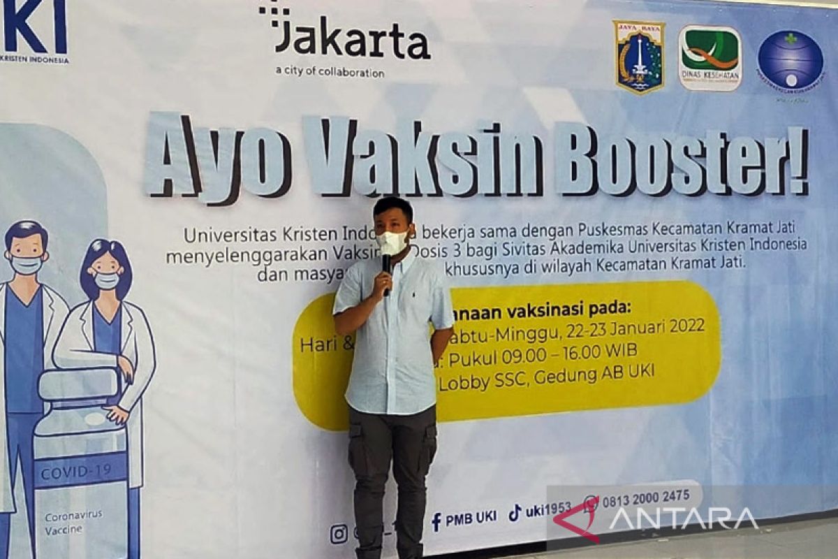 Puskesmas Kramat Jati dan UKI kolaborasi selenggarakan vaksin booster