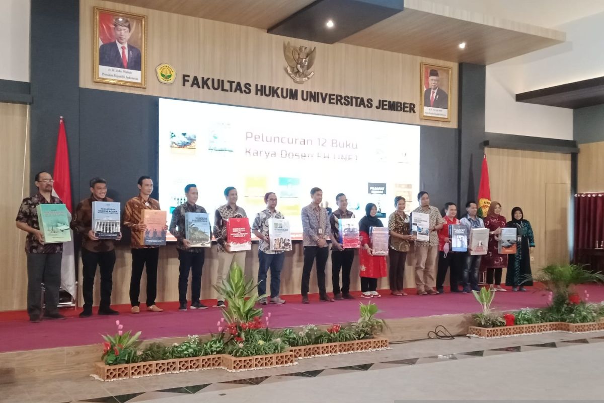 Peluncuran 12 buku karya dosen FH Unej dihadiri Kepala PPATK