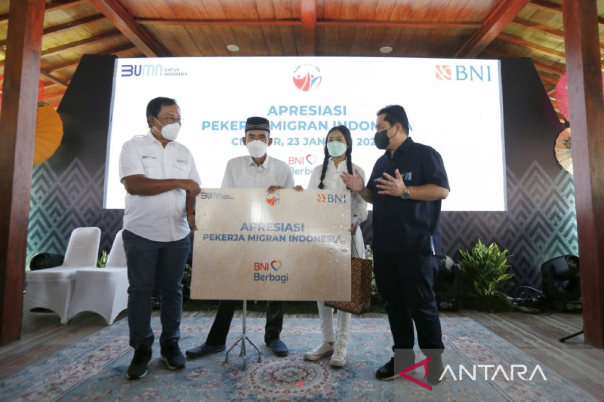 BNI menyalurkan bantuan untuk keluarga Pekerja Migran Indonesia