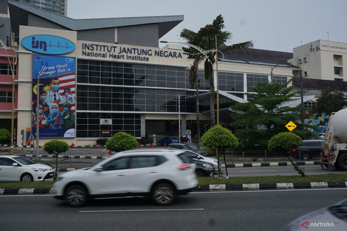 Mantan PM Malaysia Abdullah Ahmad Badawi jalani perawatan di IJN Kuala Lumpur