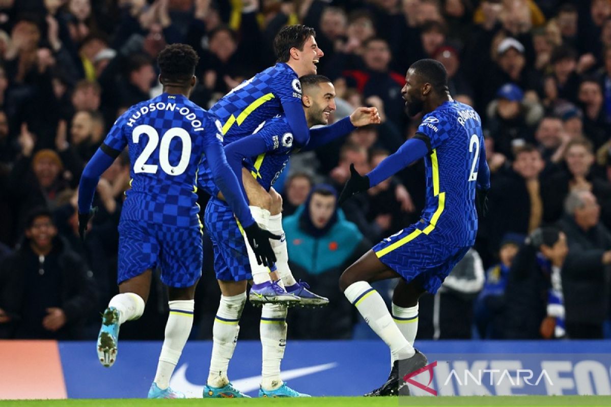 Chelsea paksa Tottenham derita kekalahan perdana era Conte 2-0