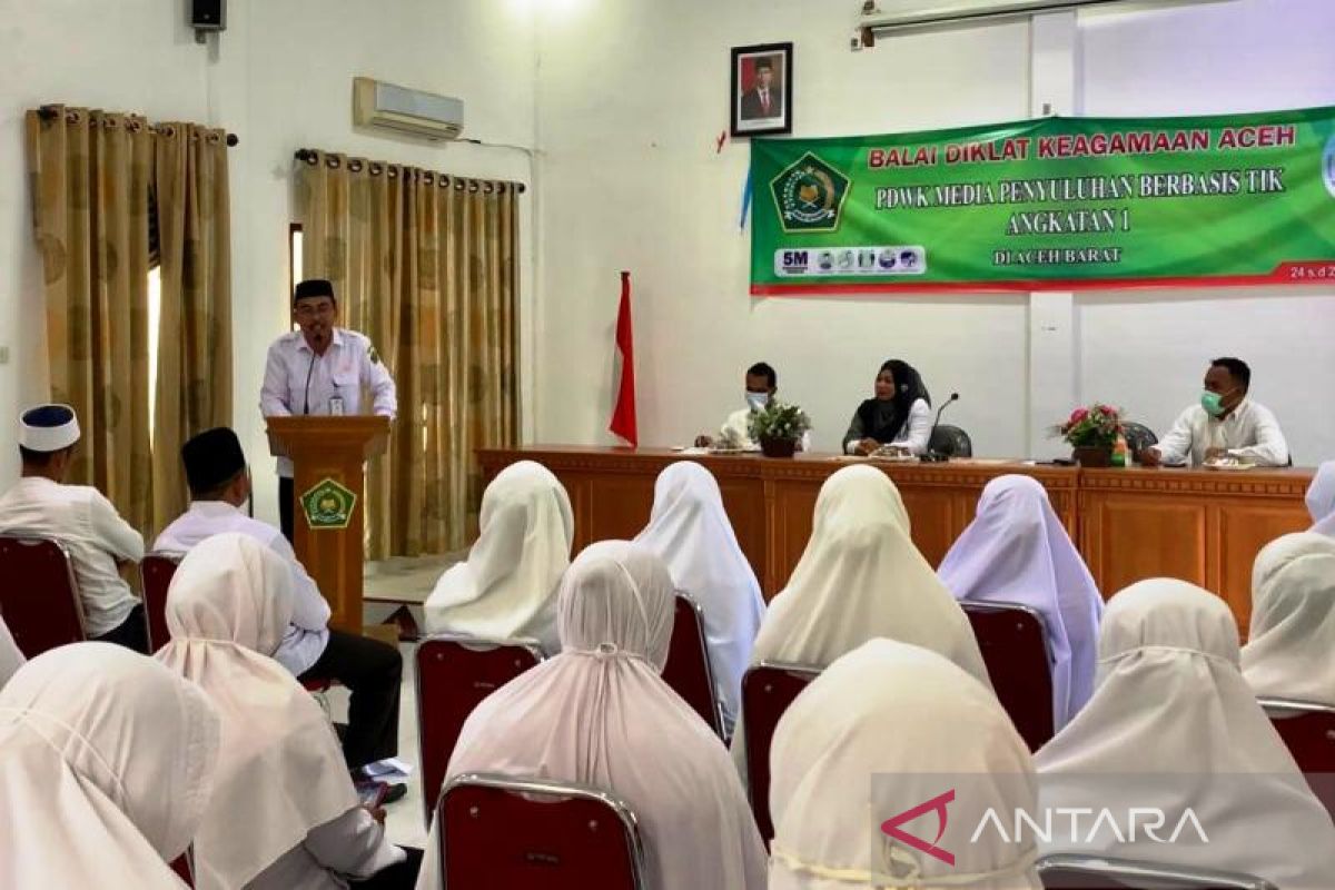 Penyuluh agama Islam Aceh Barat dilatih media dakwah berbasis TIK