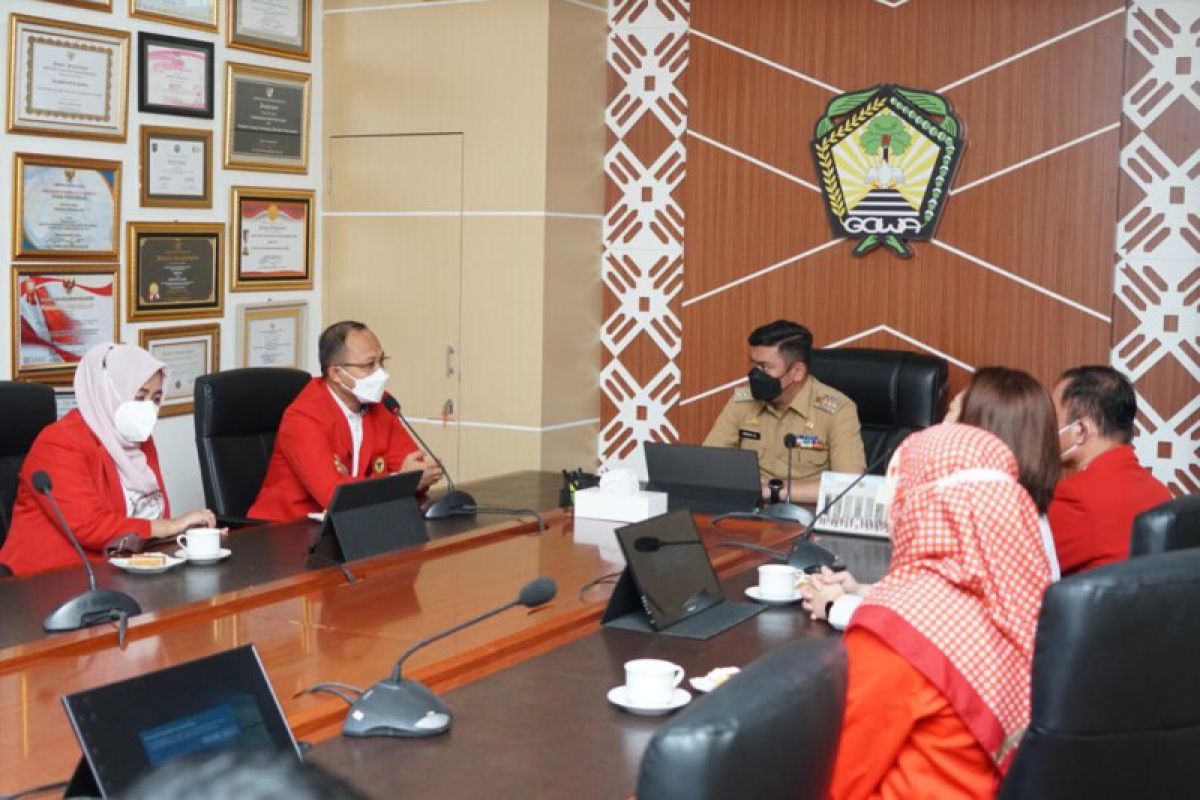 FKG Unhas selenggarakan operasi bibir sumbing peringati HUT ke-39