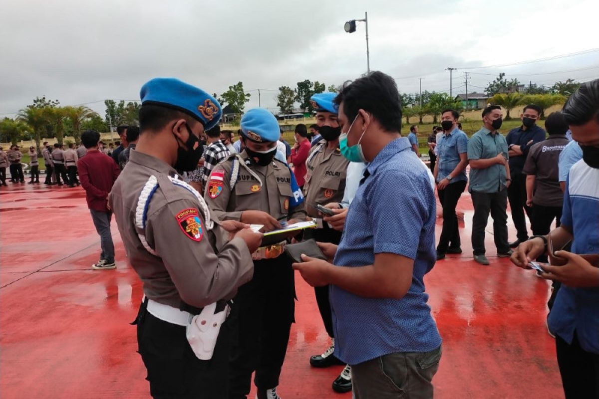 Provos Polda Kaltara melakukan penegakan disiplin