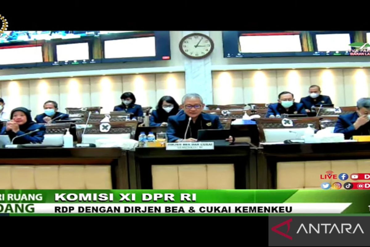 Dirjen Bea Cukai menindak 1.300 barang ilegal di 2021