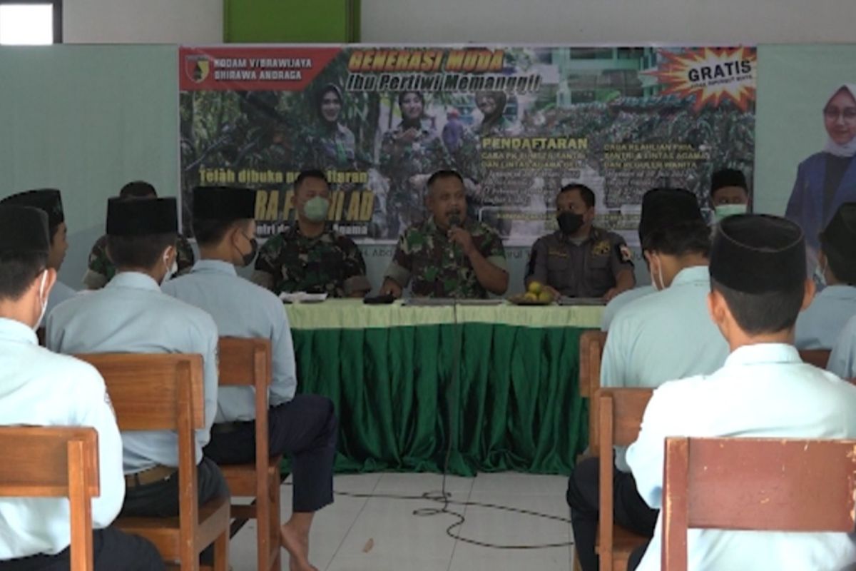 Kodim 0814 sosialisasi rekrutmen TNI jalur santri