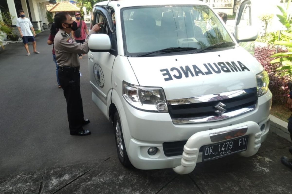 Polisi selidiki tewasnya seorang pria di Bali dalam kolam renang