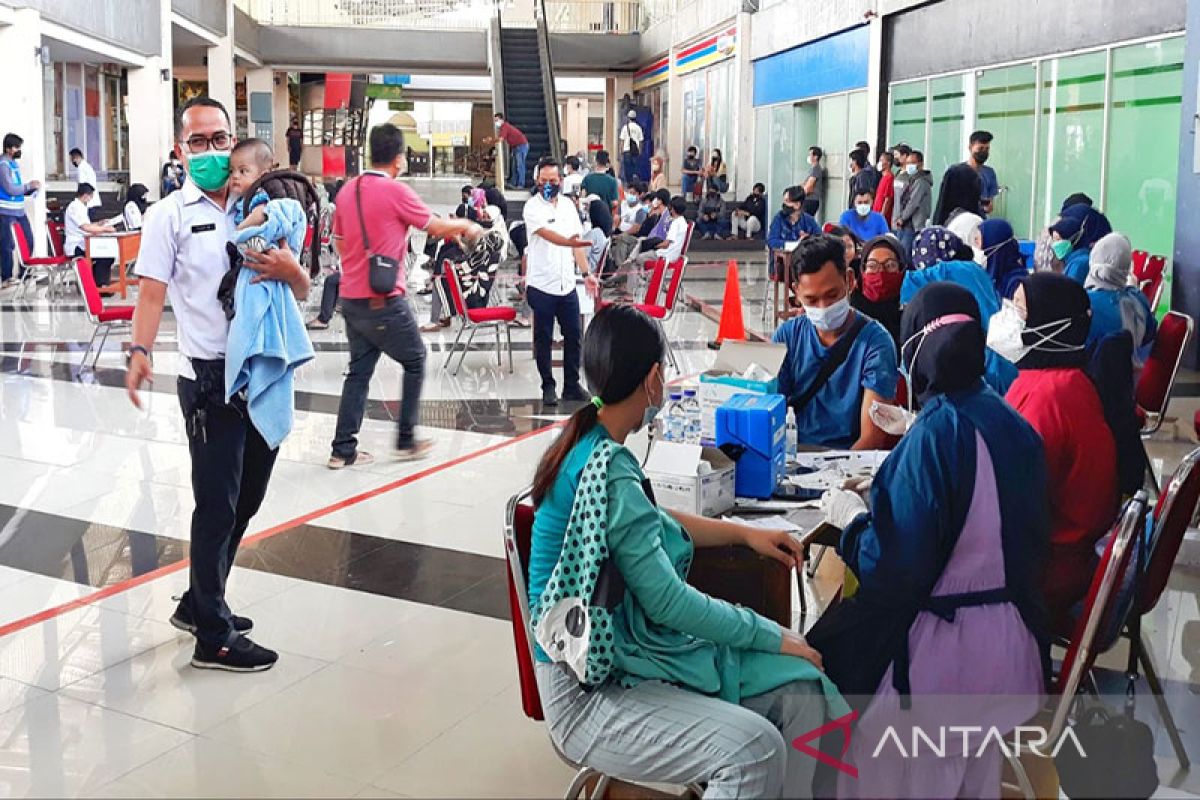 Bogor City revs up booster vaccinations before Eid exodus period
