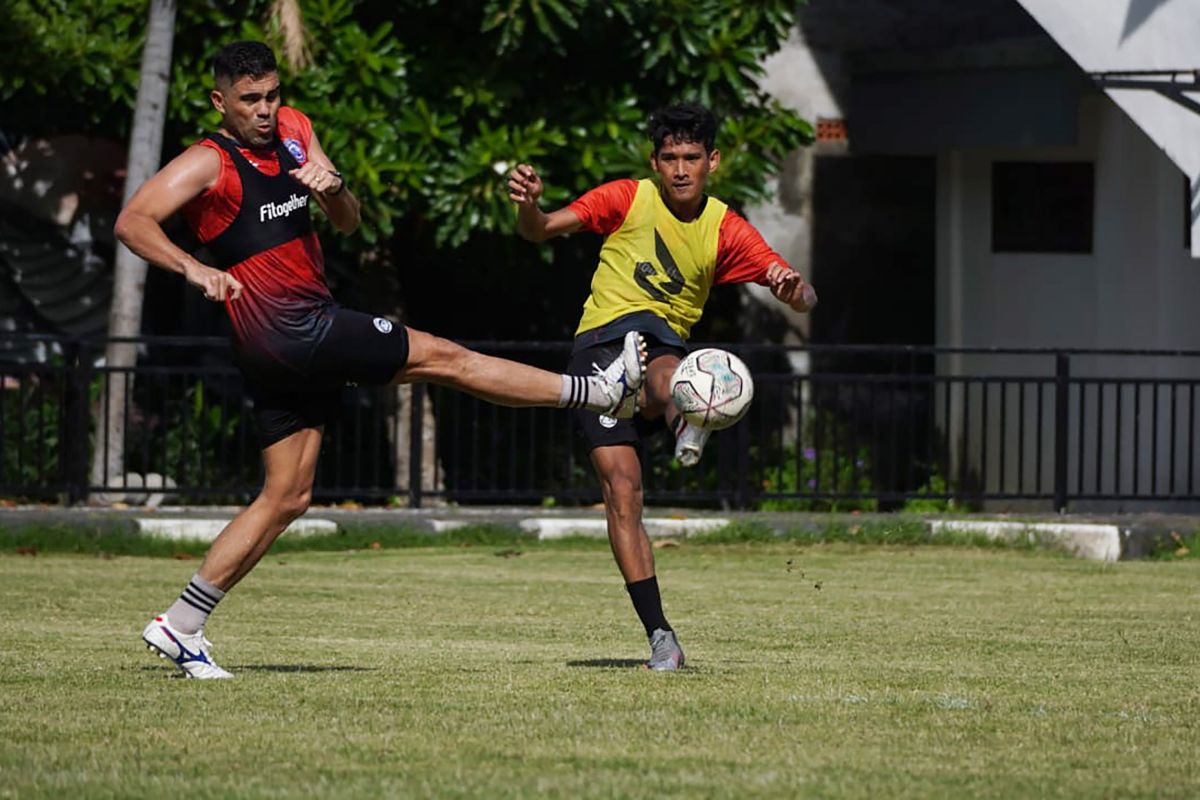 Arema FC siap tampil kekuatan penuh lawan Persipura